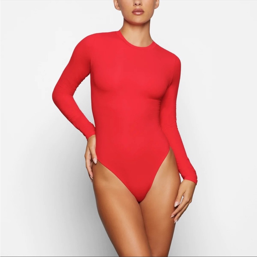 𝅺NEW Skims Fits Everybody Long Sleeve Crew Neck Bodysuit Sz XL in Ruby